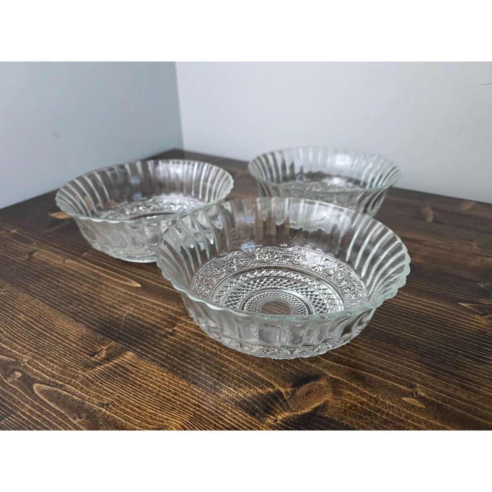 KIG Malaysia 7.5 " Serving Bowl Pressed‎ Glass Set of 3